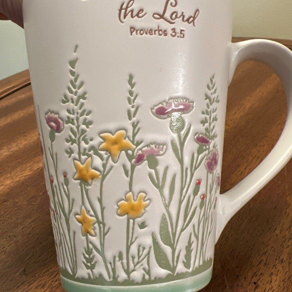 Trust In The Lord 17oz Mug Faith Scripture Bible Verse Spectrum Designz - Picture 8 of 11
